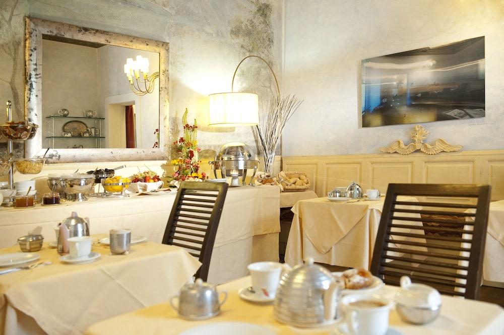 Hotel Palazzo Dal Borgo Florença Restaurante foto
